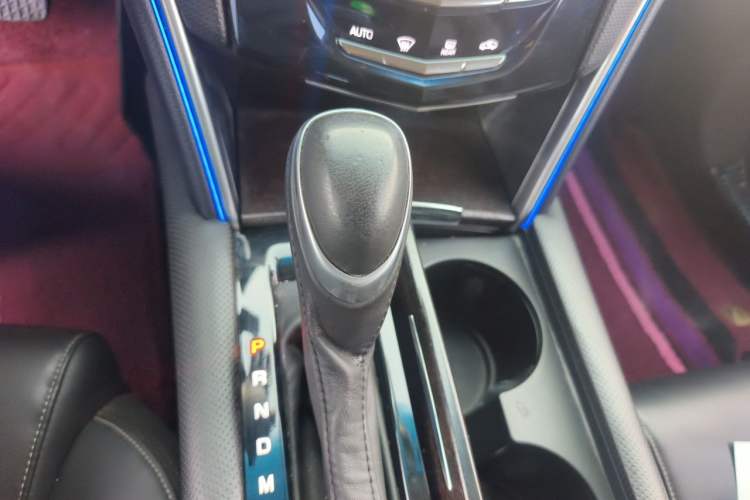 Used Cadillac XTS 2018 28T Tech Edition Gear Lever
