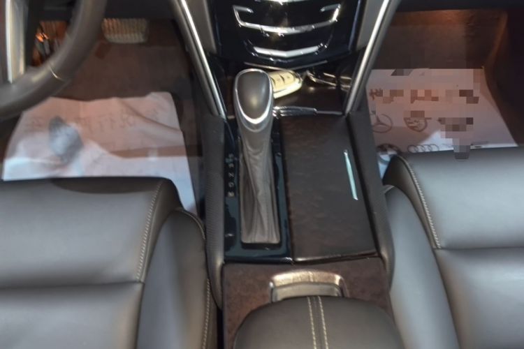Used Cadillac XTS 2018 28T Tech Edition Gear Lever