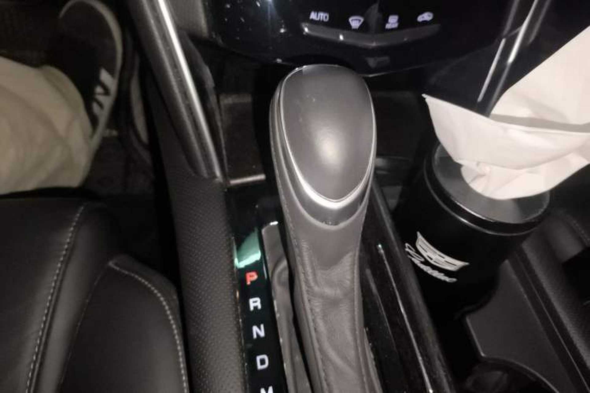 Used Cadillac XTS 2018 28T Elite Edition Gear Lever