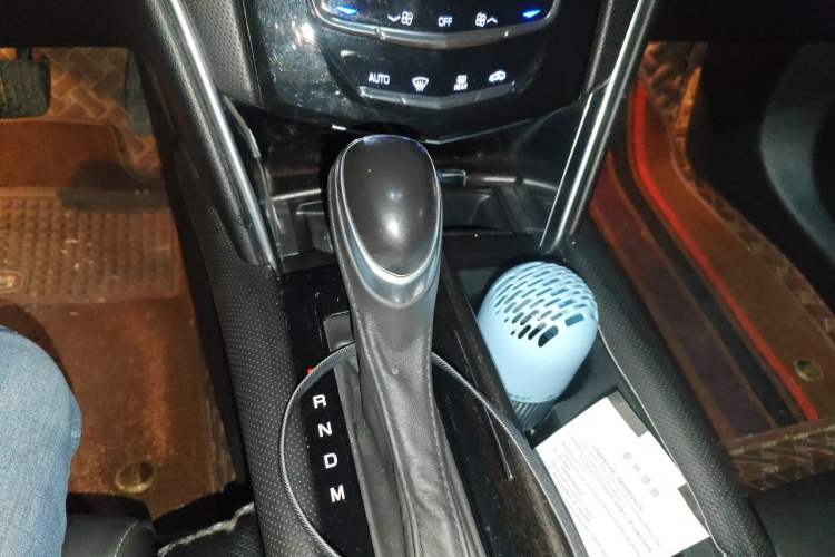 Used Cadillac XTS 2018 28T Elite Edition Gear Lever
