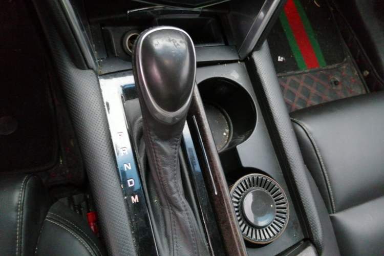 Used Cadillac XTS 2018 28T Tech Edition Gear Lever
