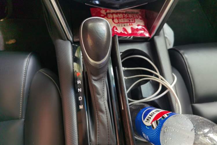 Used Cadillac XTS 2018 28T Tech Edition Gear Lever