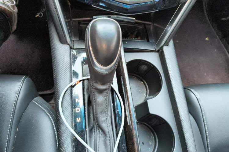 Used Cadillac XTS 2018 28T Tech Edition Gear Lever
