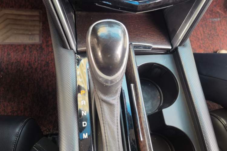 Used Cadillac XTS 2018 28T Tech Edition Gear Lever