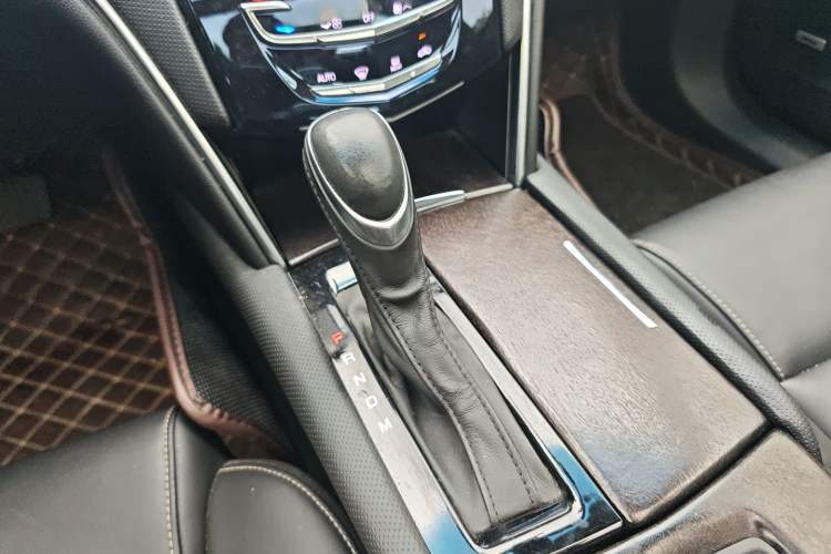 Used Cadillac XTS 2018 28T Tech Edition Gear Lever