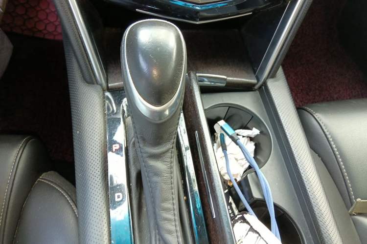Used Cadillac XTS 2018 28T Tech Edition Gear Lever