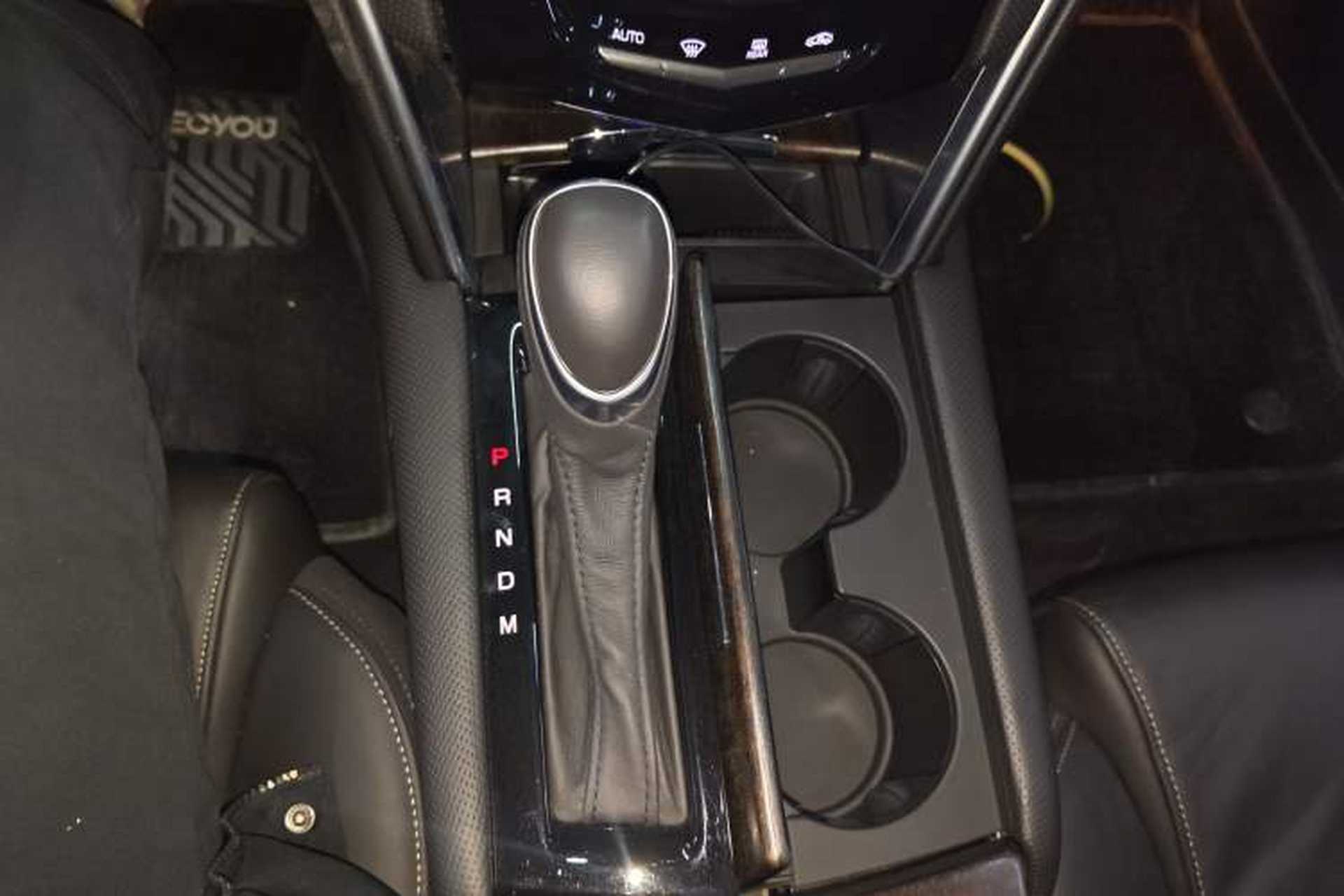 Used Cadillac XTS 2018 28T Elite Edition Gear Lever