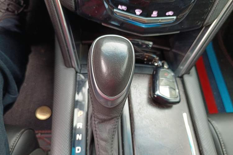 Used Cadillac XTS 2018 28T Tech Edition Gear Lever