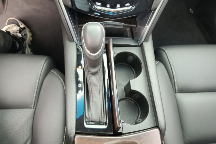 Used Cadillac XTS 2018 28T Elite Edition Gear Lever