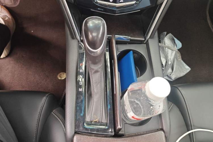 Used Cadillac XTS 2018 28T Tech Edition Gear Lever