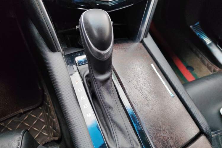 Used Cadillac XTS 2018 28T Elite Edition Gear Lever