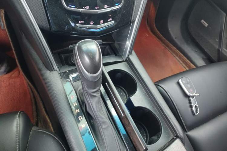 Used Cadillac XTS 2018 28T Tech Edition Gear Lever