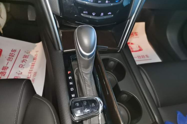 Used Cadillac XTS 2018 28T Elite Edition Gear Lever