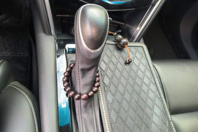 Used Cadillac XTS 2018 28T Tech Edition Gear Lever