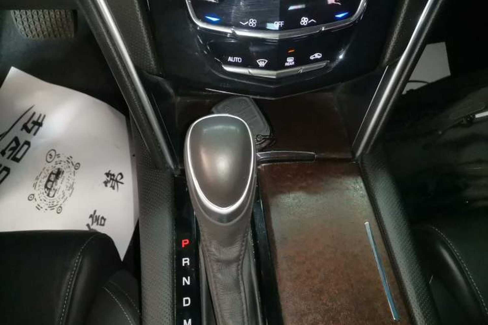 Used Cadillac XTS 2018 28T Elite Edition Gear Lever