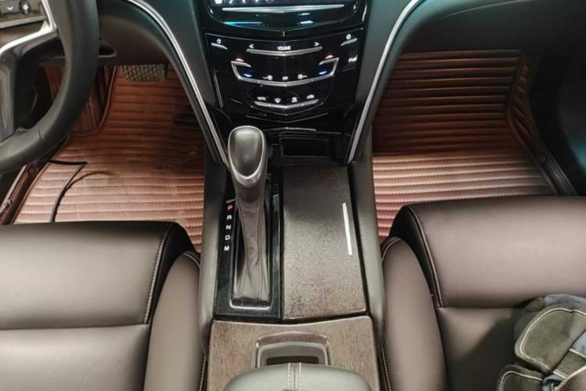 Used Cadillac XTS 2018 28T Tech Edition Gear Lever