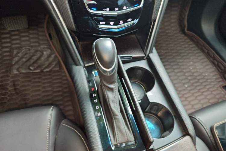 Used Cadillac XTS 2018 28T Tech Edition Gear Lever