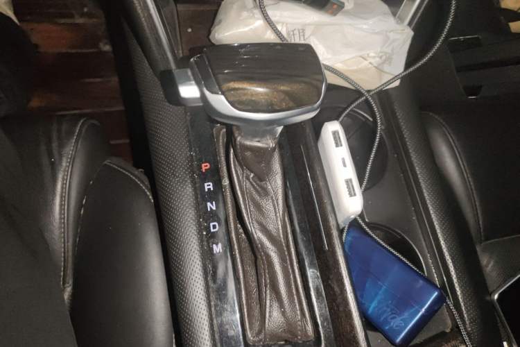 Used Cadillac XTS 2018 28T Elite Edition Gear Lever