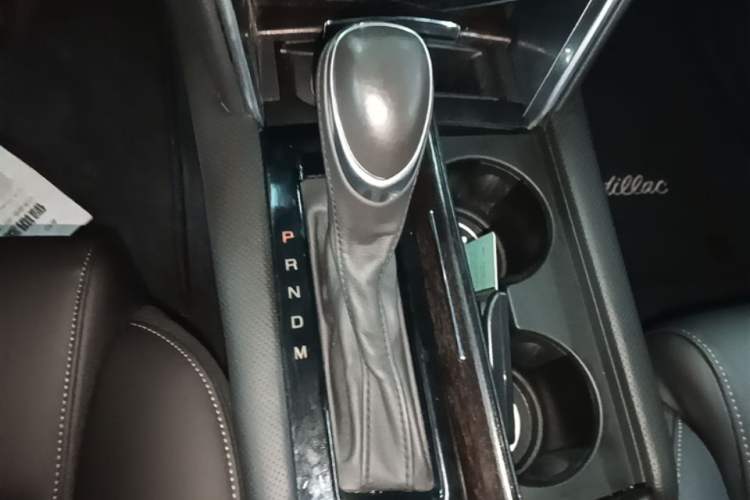 Used Cadillac XTS 2018 28T Tech Edition Gear Lever