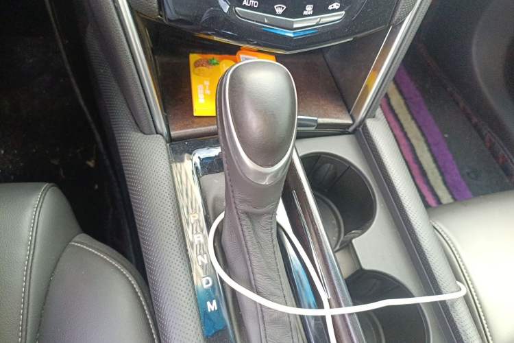 Used Cadillac XTS 2018 28T Tech Edition Gear Lever