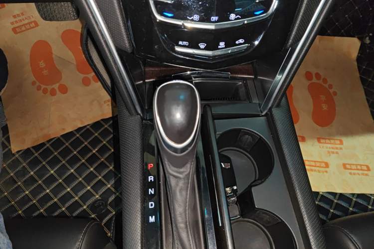 Used Cadillac XTS 2018 28T Tech Edition Gear Lever