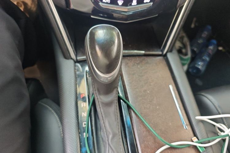 Used Cadillac XTS 2018 28T Tech Edition Gear Lever