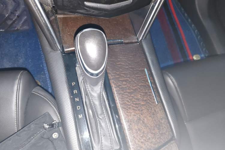 Used Cadillac XTS 2018 28T Tech Edition Gear Lever