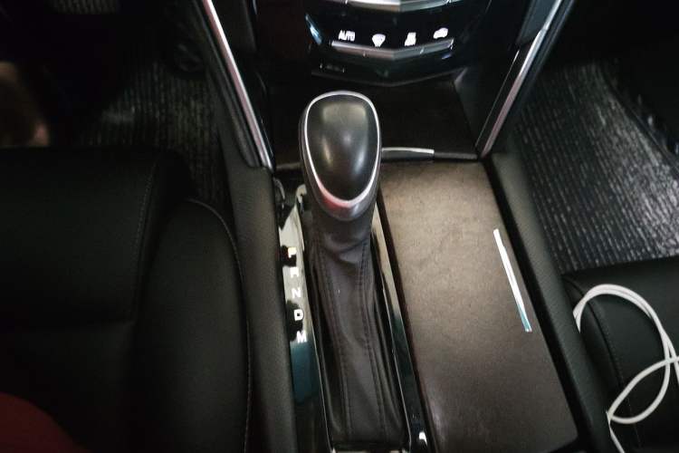 Used Cadillac XTS 2018 28T Tech Edition Gear Lever
