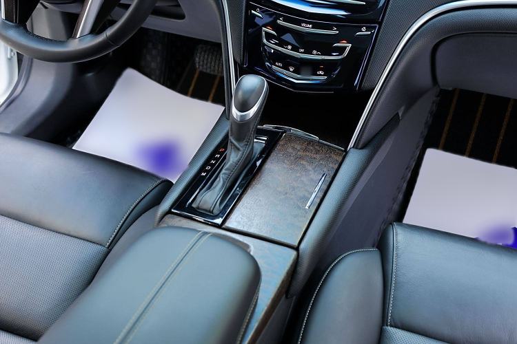 Used Cadillac XTS 2018 28T Elite Edition Gear Lever