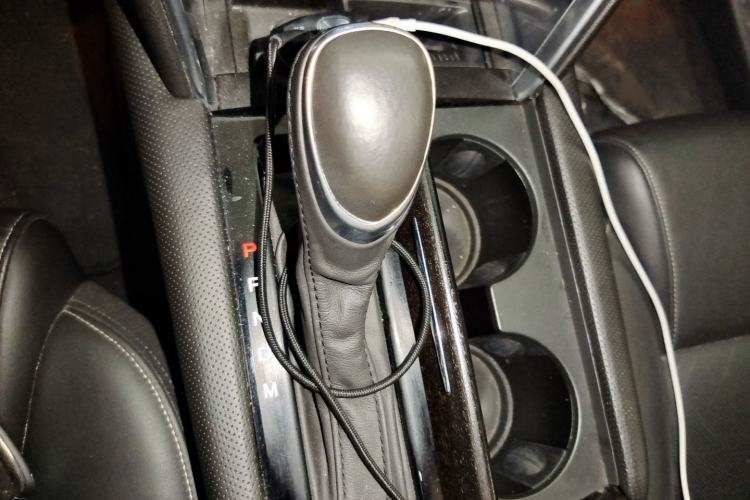 Used Cadillac XTS 2018 28T Elite Edition Gear Lever