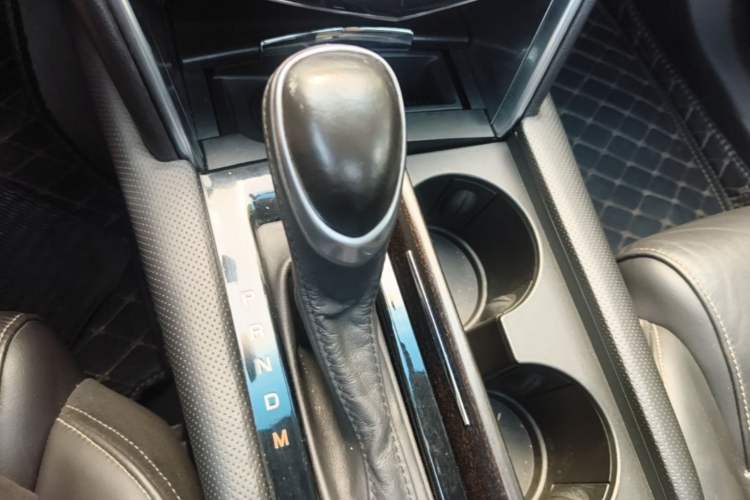 Used Cadillac XTS 2018 28T Elite Edition Gear Lever