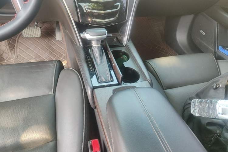 Used Cadillac XTS 2018 28T Elite Edition Gear Lever