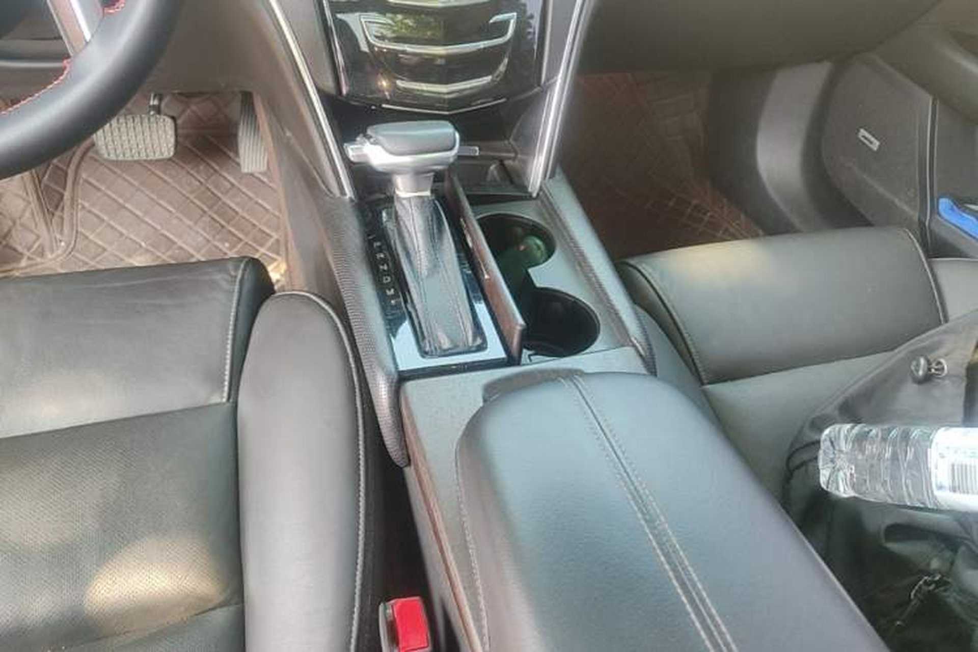 Used Cadillac XTS 2018 28T Elite Edition Gear Lever