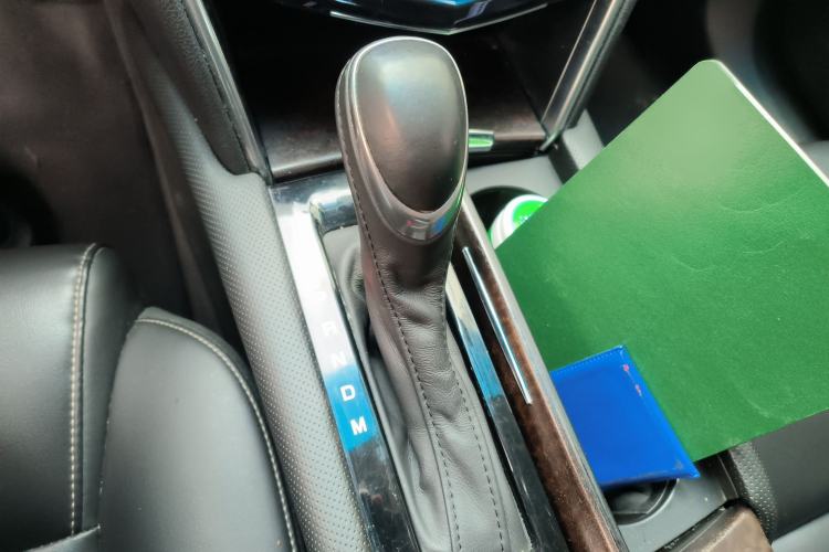 Used Cadillac XTS 2018 28T Tech Edition Gear Lever