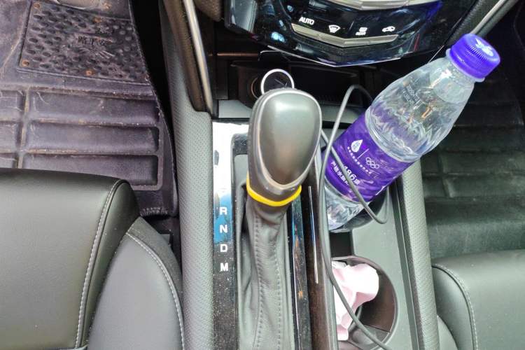 Used Cadillac XTS 2018 28T Tech Edition Gear Lever