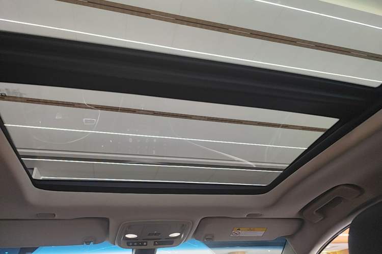 Used Cadillac XTS 2018 28T Elite Edition Headliner
