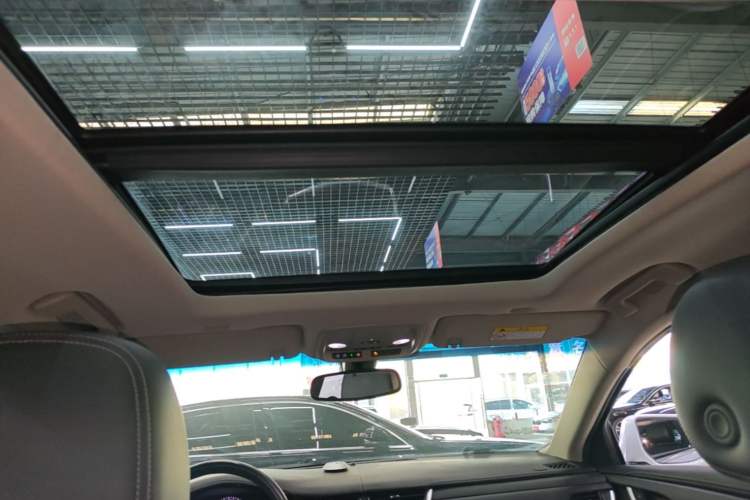 Used Cadillac XTS 2018 28T Tech Edition Headliner