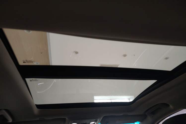 Used Cadillac XTS 2018 28T Elite Edition Headliner