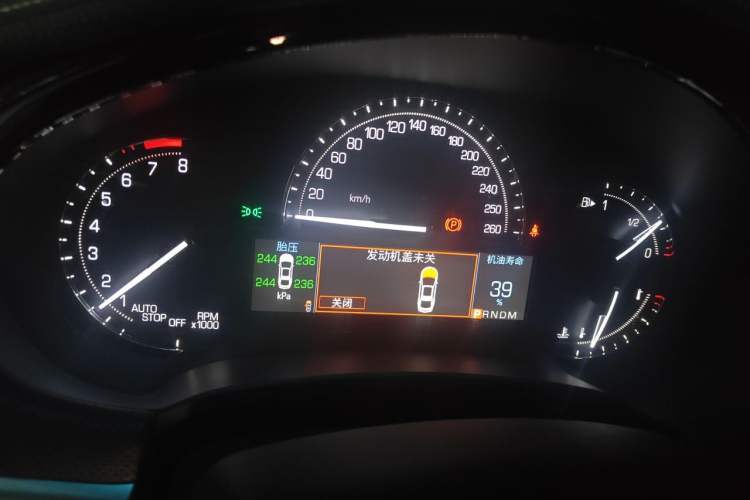 Used Cadillac XTS 2018 28T Tech Edition Instrument Cluster