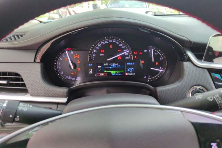 Used Cadillac XTS 2018 28T Tech Edition Instrument Cluster
