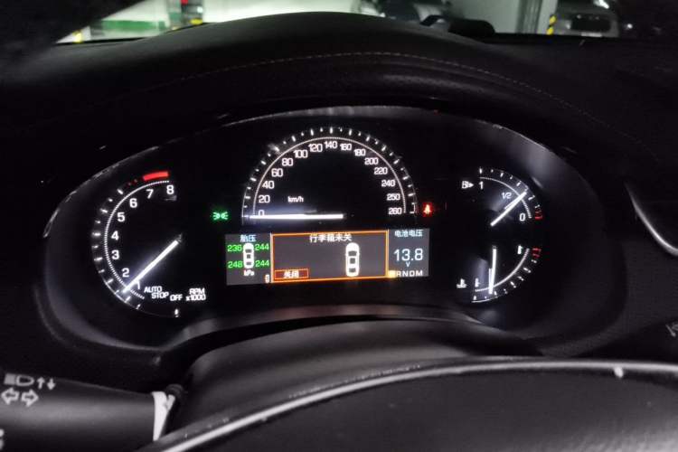 Used Cadillac XTS 2018 28T Tech Edition Instrument Cluster