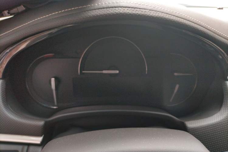 Used Cadillac XTS 2018 28T Elite Edition Instrument Cluster