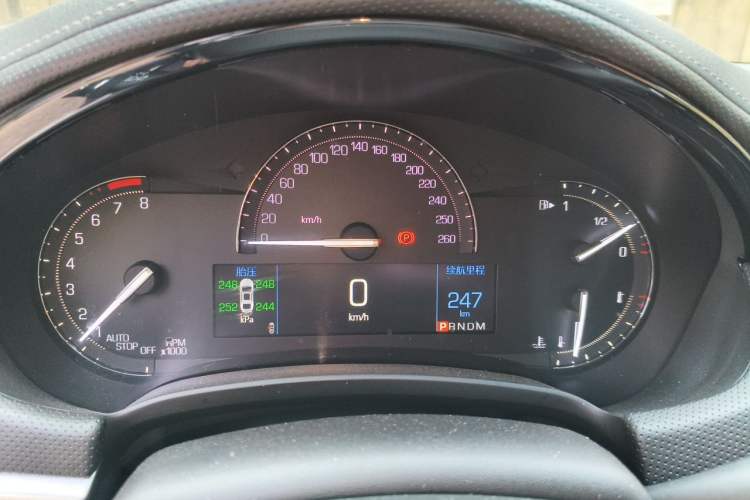 Used Cadillac XTS 2018 28T Tech Edition Instrument Cluster