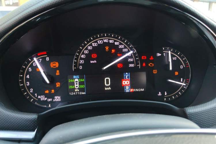 Used Cadillac XTS 2018 28T Elite Edition Instrument Cluster
