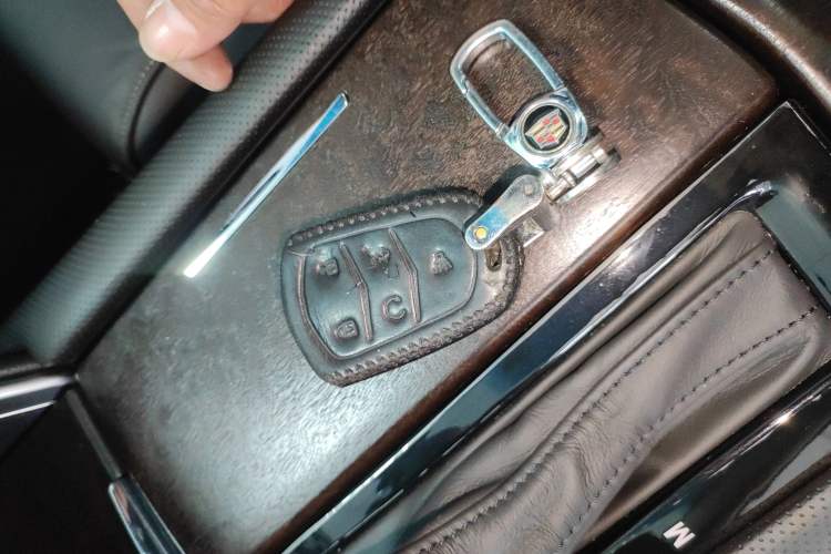 Used Cadillac XTS 2018 28T Elite Edition Interior 1