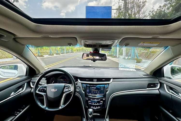 Used Cadillac XTS 2018 28T Tech Edition Interior 1