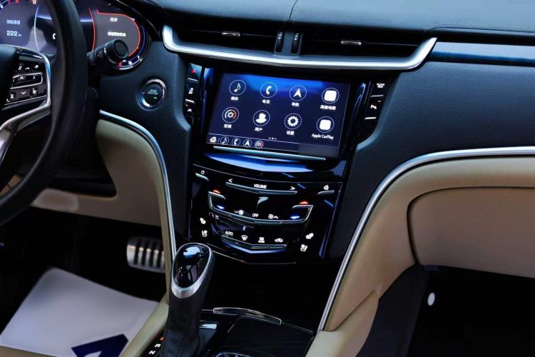 Used Cadillac XTS 2018 28T Luxury Edition Interior 13