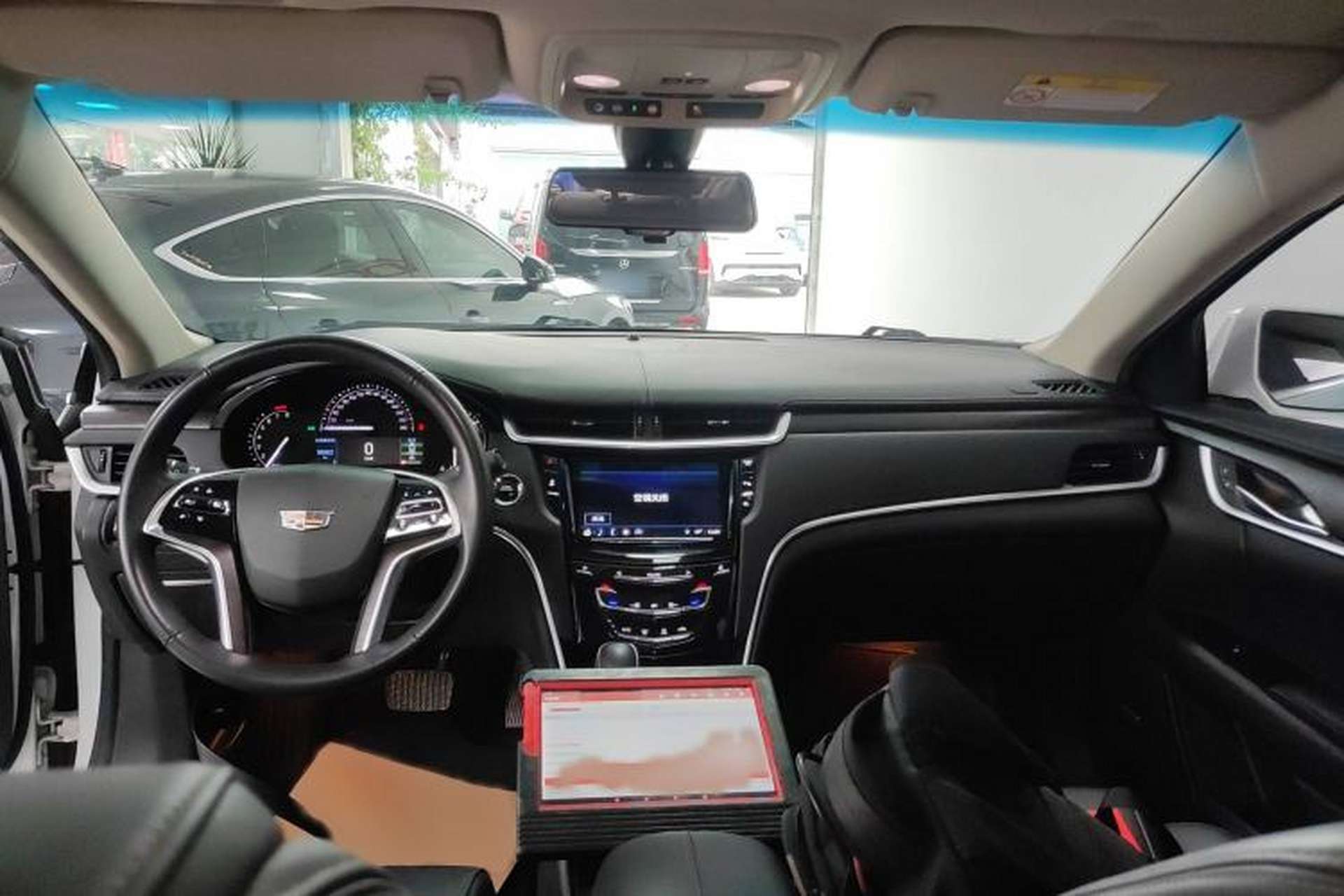 Used Cadillac XTS 2018 28T Elite Edition Interior 2