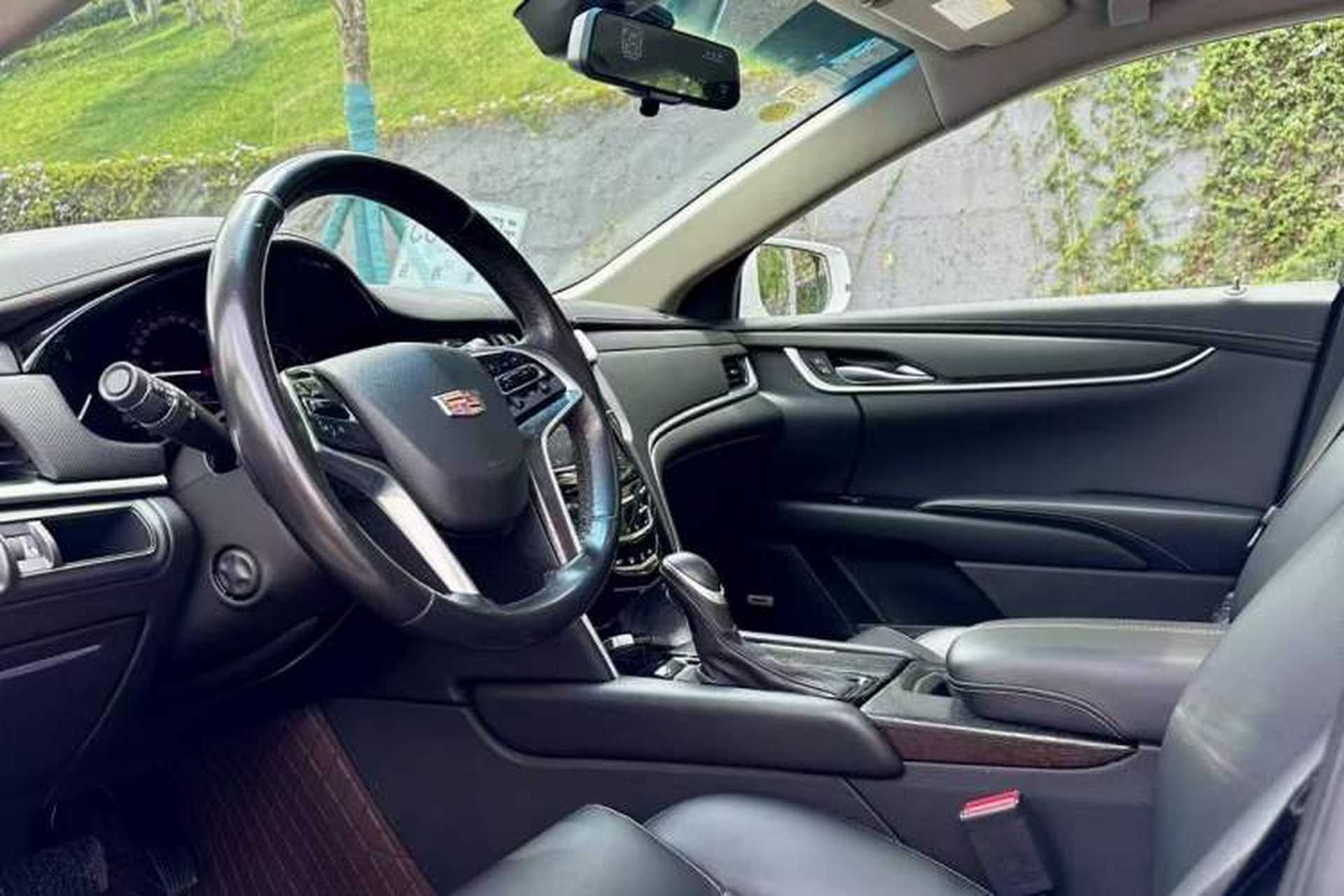 Used Cadillac XTS 2018 28T Tech Edition Interior 2