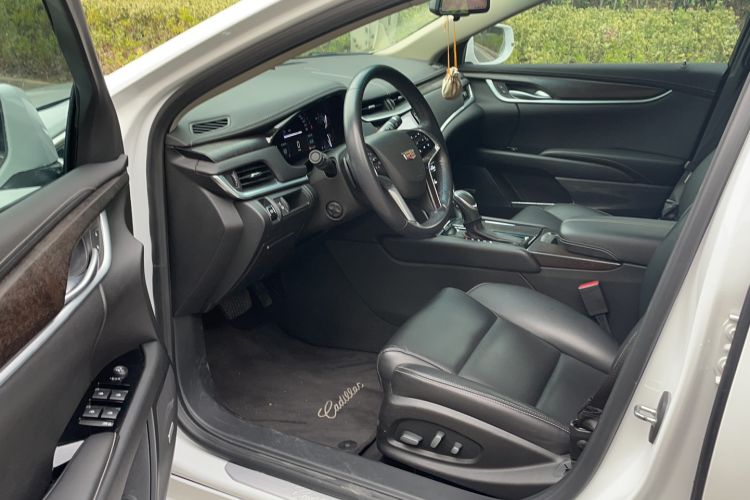 Used Cadillac XTS 2018 28T Elite Edition Interior 2
